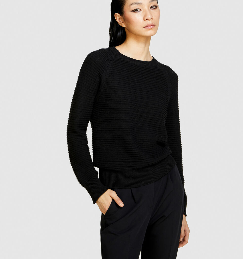 Solid colored sweater - women's crew neck sweaters - Black | Sisley image number 4